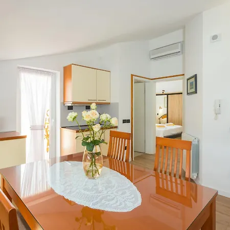 Vizula By Interhome *