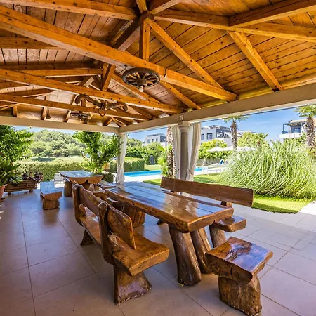 Vizula By Interhome *