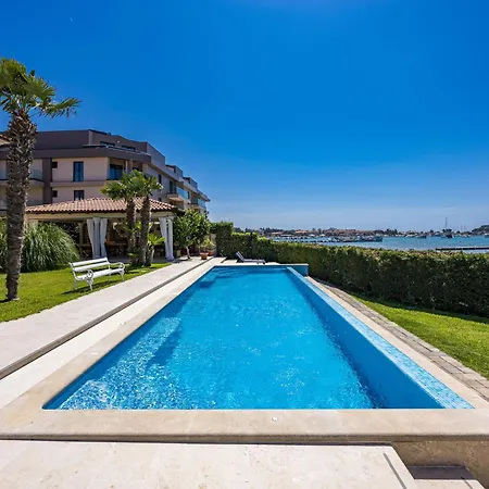 Vizula By Interhome Apartmán *