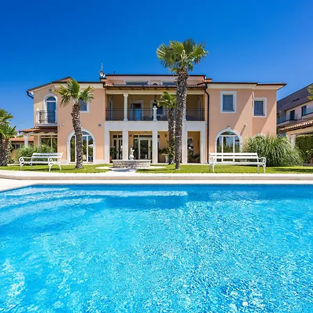 Vizula By Interhome *